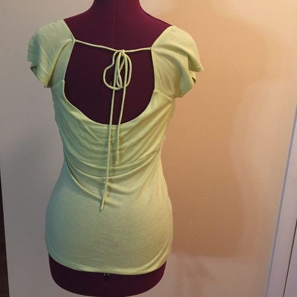 To the Max shirt M bright green 💕 - Picture 4 of 6